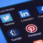 Transforming Social Media Marketing through the Fusion of AR/VR Experiences